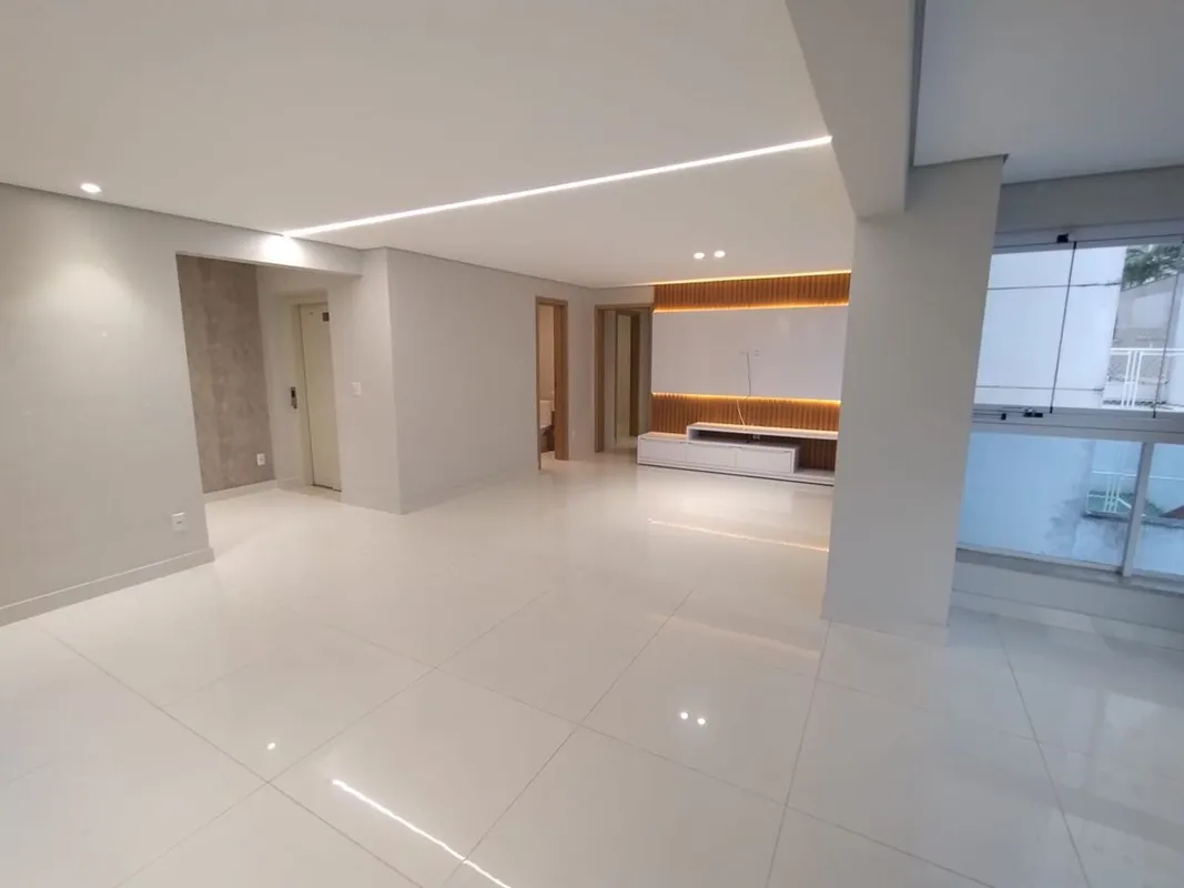Apartamento com 126 metros de área, localizado ao lado da Praça das Artes!Aparta...