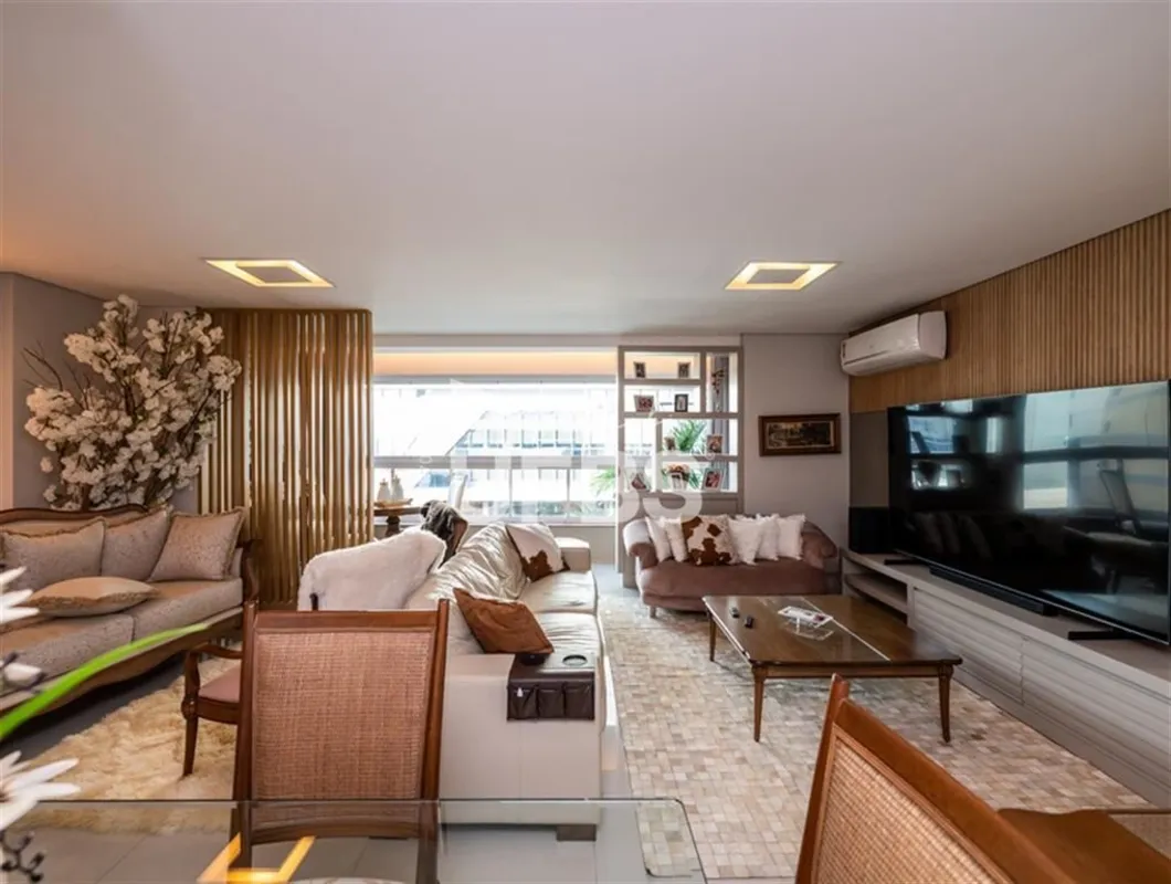 COD U-0030183 - Gran ThriunfoApartamento com 117m², composto por quatro suítes (...