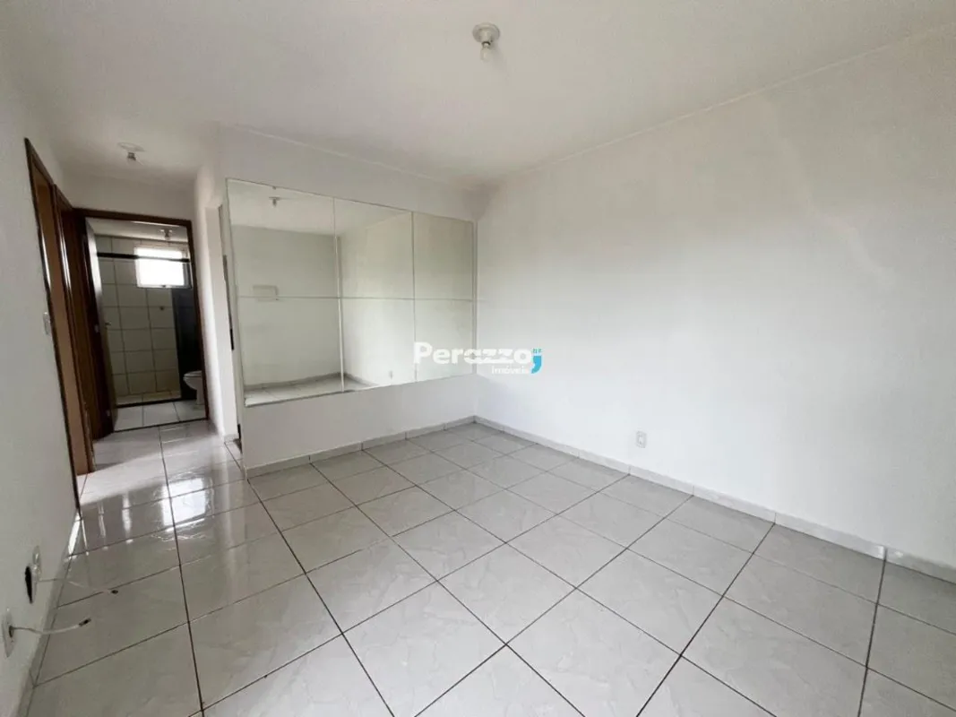Ótimo Apartamento localizado no Jardins Mangueiral na QC 06 por R$2.600,00. TAXA...
