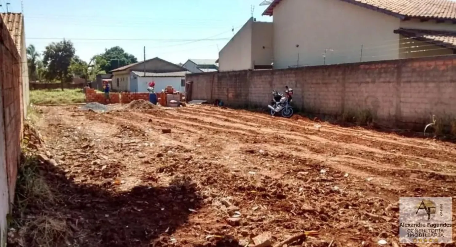 Lote á venda no Jardim Mont Serrat, Aparecida de Goiânia Rua Jámundá 404,00 m2 1...