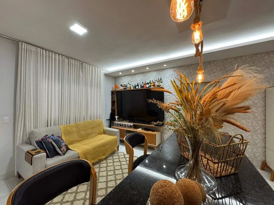 Casa, 3 quartos, 195 m², excelente localização, setor Parque Real - Ap. de Goiân...