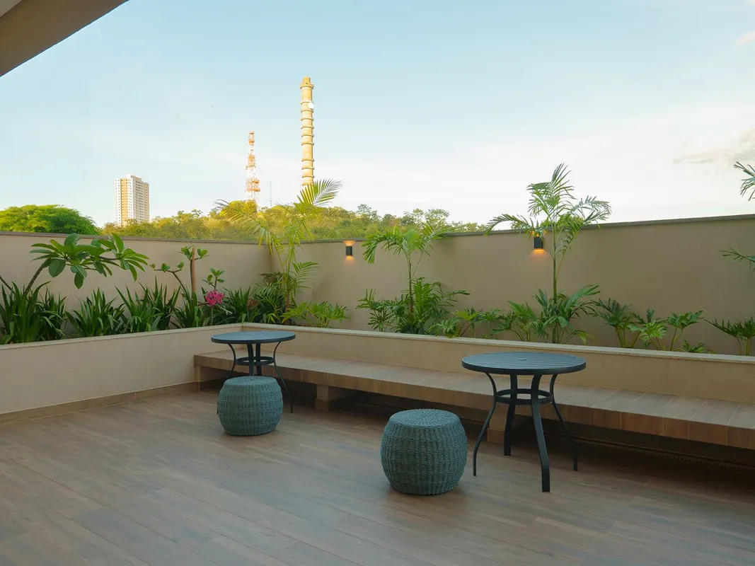 Apartamento possui 113 metros, distribuídos em:- Sala;- Cozinha separada com var...