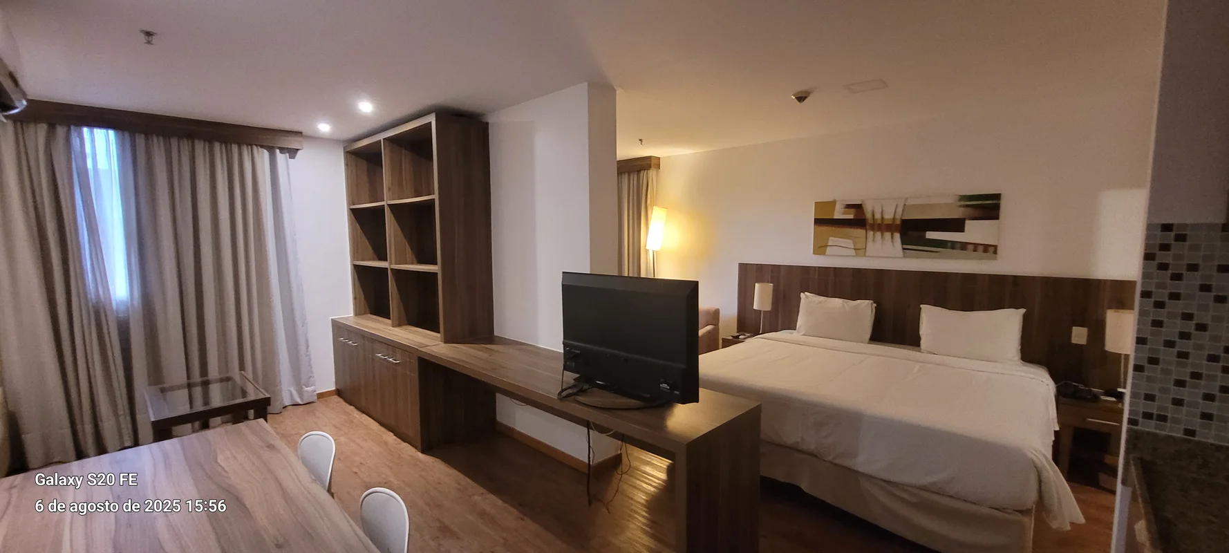HOTEL NOBILE SUITES MONUMENTAL – SETOR HOTELEIRO NORTE (SHN)Flat no Pool – Excel...