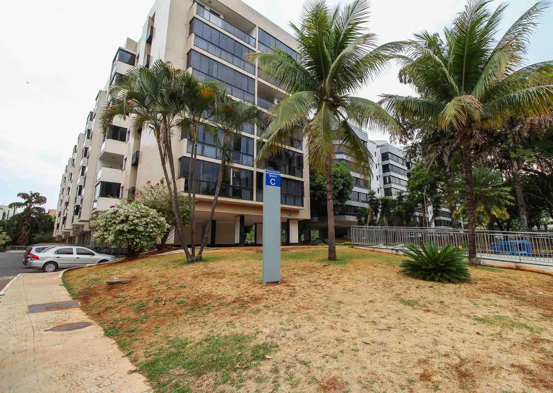 Oportunidade! Excelente apartamento prédio com portaria 24 horas, hall social de...