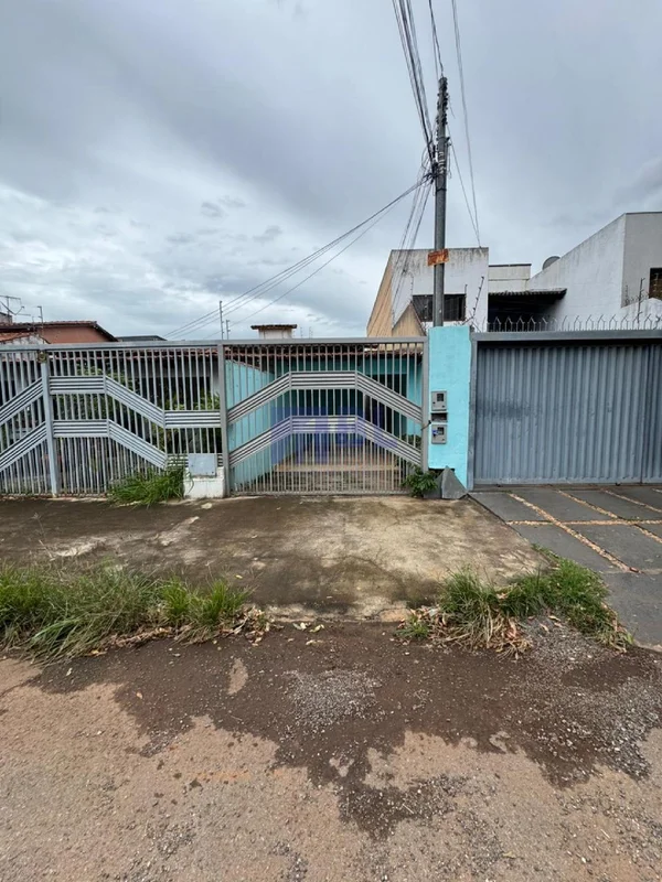 CASA / BARRACÃO DISPONÍVEL PARA LOCAÇÃO, SETOR JARDIM EUROPA, EM GOIÂNIA.Casa/Ba...