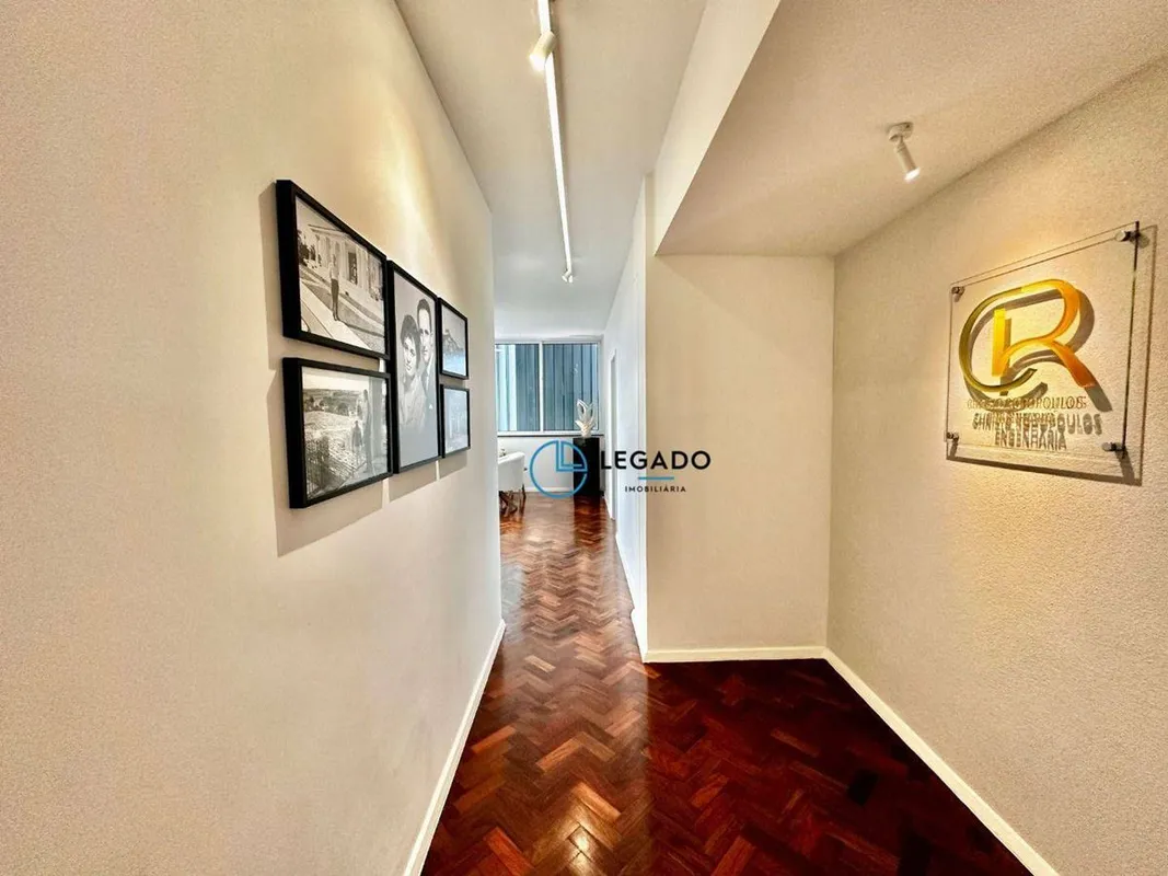 Excelente oportunidade para quem busca um espaço comercial amplo, bem localizado...