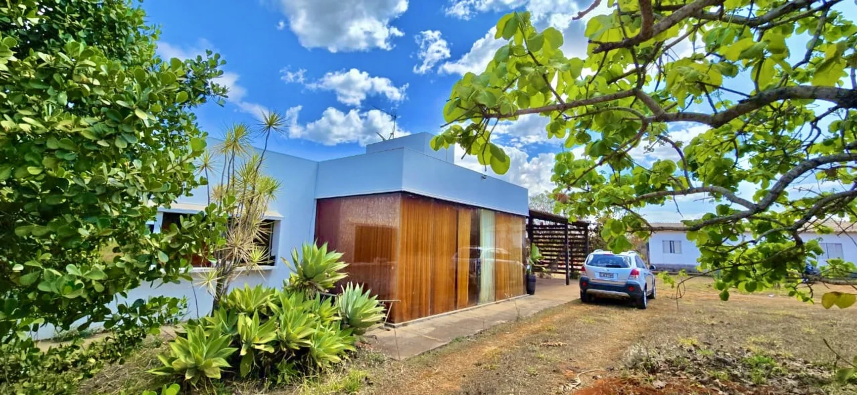 Excelente propriedade localizada no Núcleo Rural Lago Oeste, ideal para quem bus...