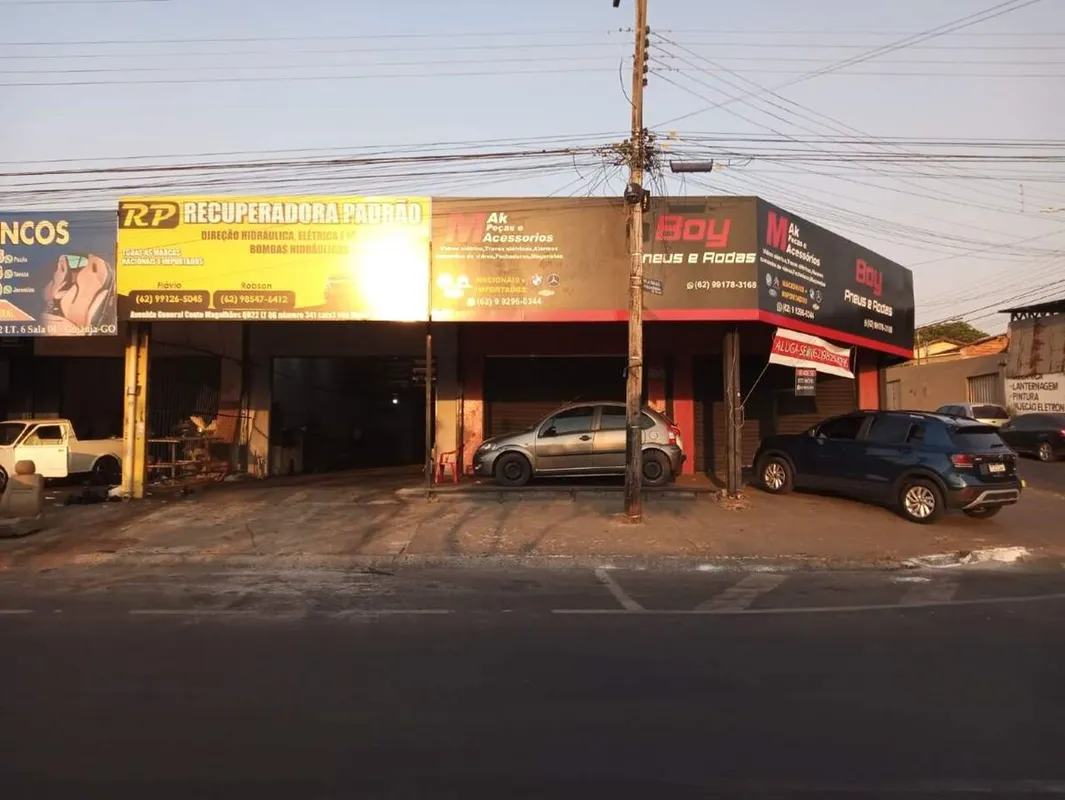 5 lojas, com 75m² cada, área total de 587m², setor Vila Mauá!- 5 lojas comerciai...