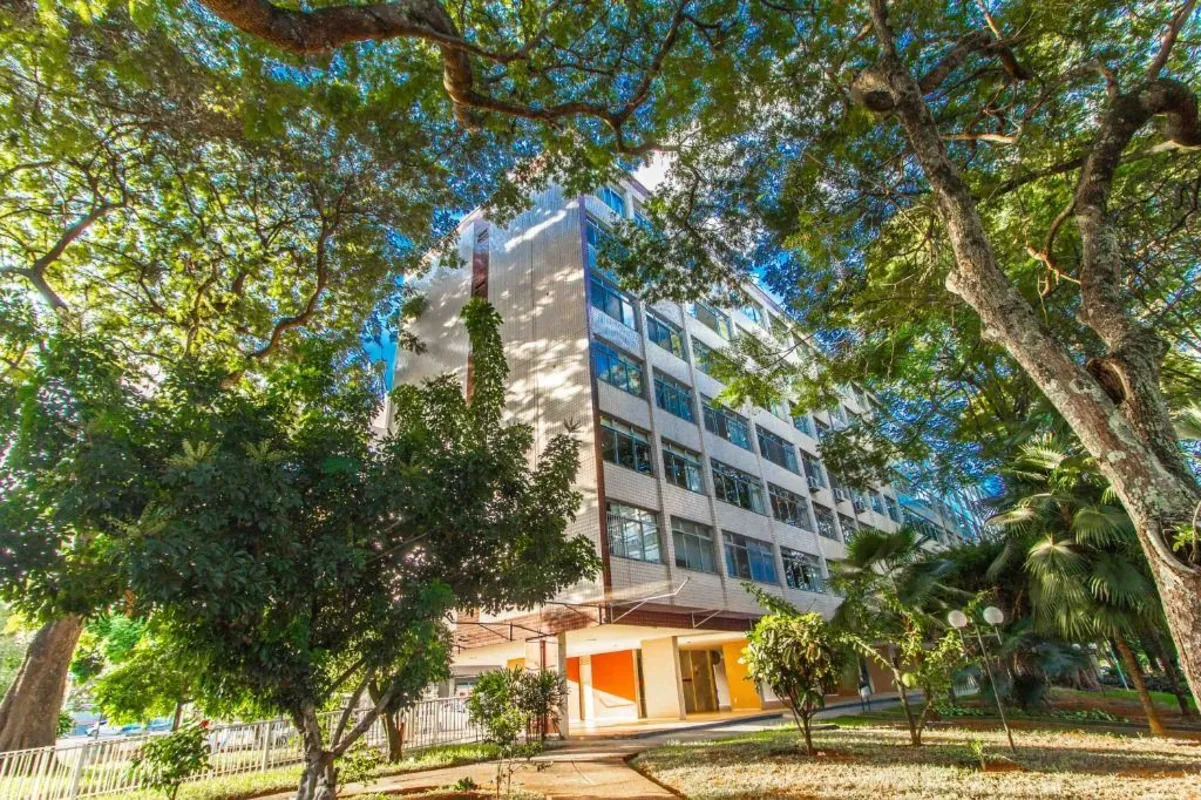 SQS 315 | Excelente localização na Asa SulO apartamento da SQS 315 é uma excelen...