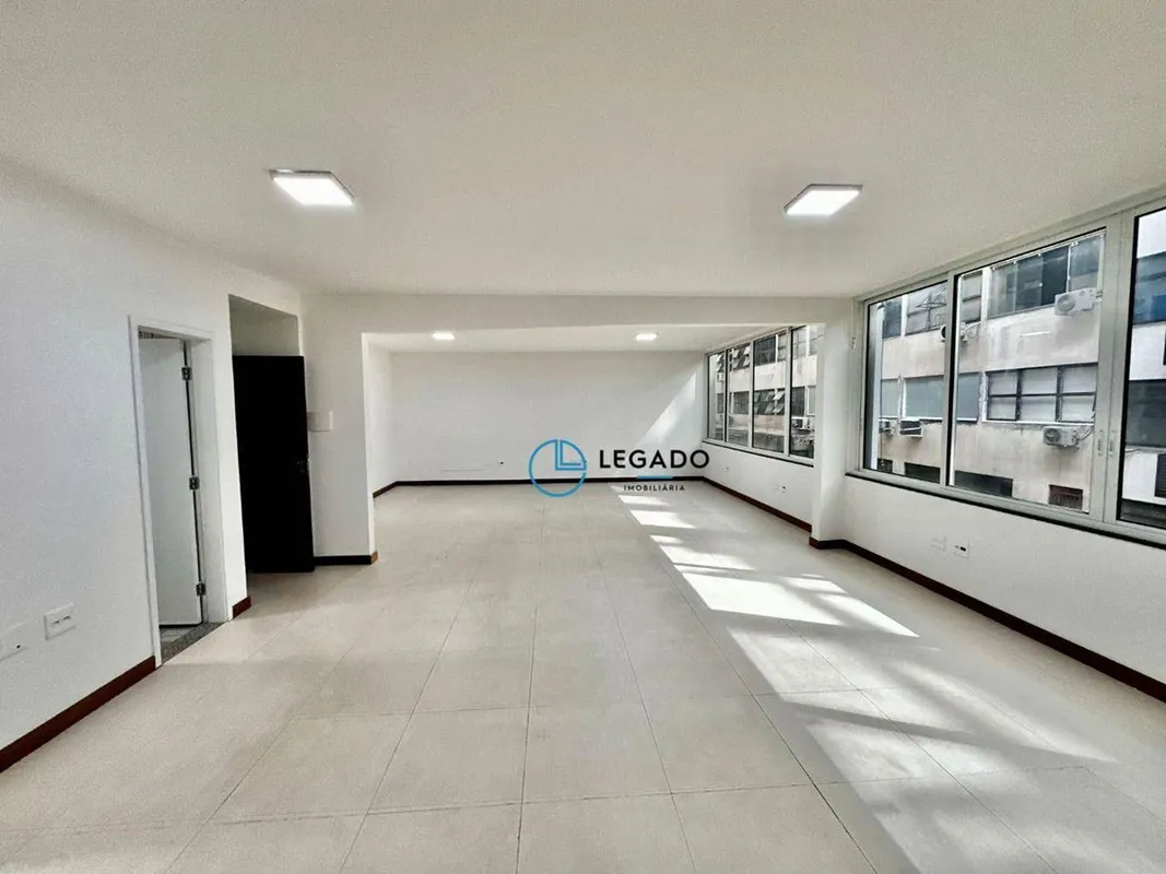 Excelente oportunidade para quem busca um espaço corporativo amplo, versátil e m...