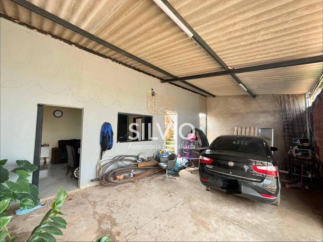 Oportunidade casa 3 quartos toda na laje estrutura pra 3 pavimentos já com escad...