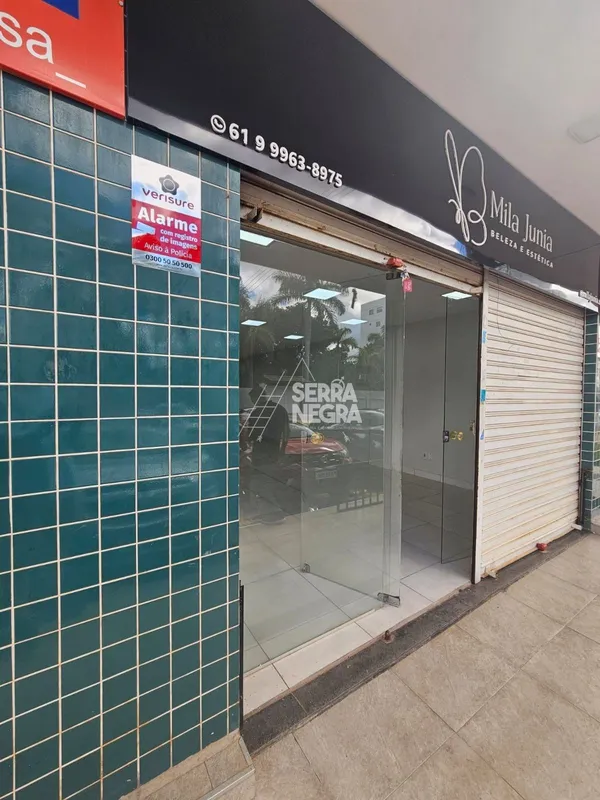 - Área total: 60m²- Iluminação em Led- Blindex na entrada- Piso em cerâmica - 01...