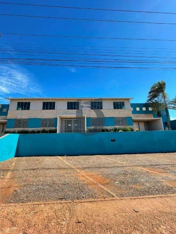 Quitinete e Apartamento em frente a faculdade UEG com aproximadamente 30m², send...