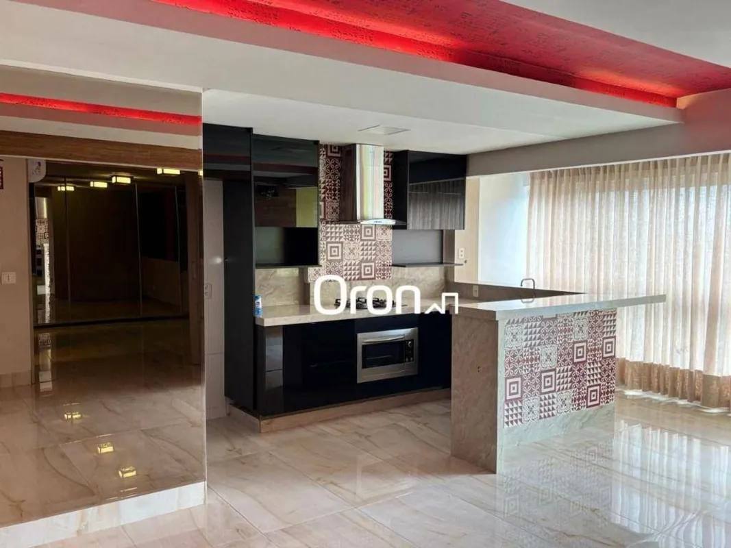 CÓDIGO DO IMÓVEL: AP7134LOCALIZAÇÃO:Fácil acesso à Avenida 85 e em frente à Praç...