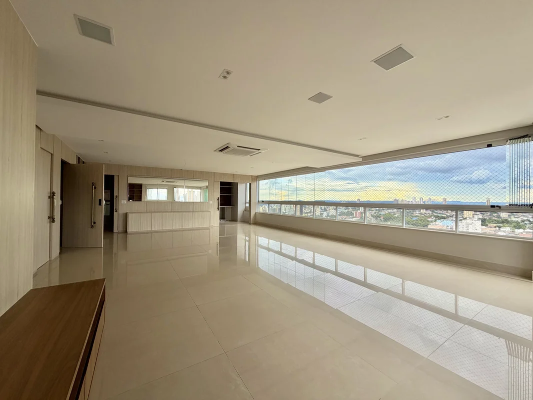 Vista definitiva no MaristaApartamento com 218M2 voltado para o sol da manhã e u...