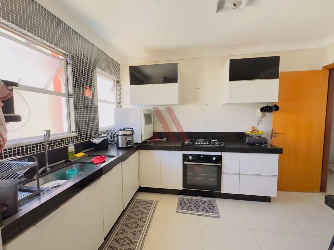 COD:1202EDIF. VERNIER CLUB - SETOR OESTE •124 m²•Andar baixo•4 quartos/ 1suíte•S...