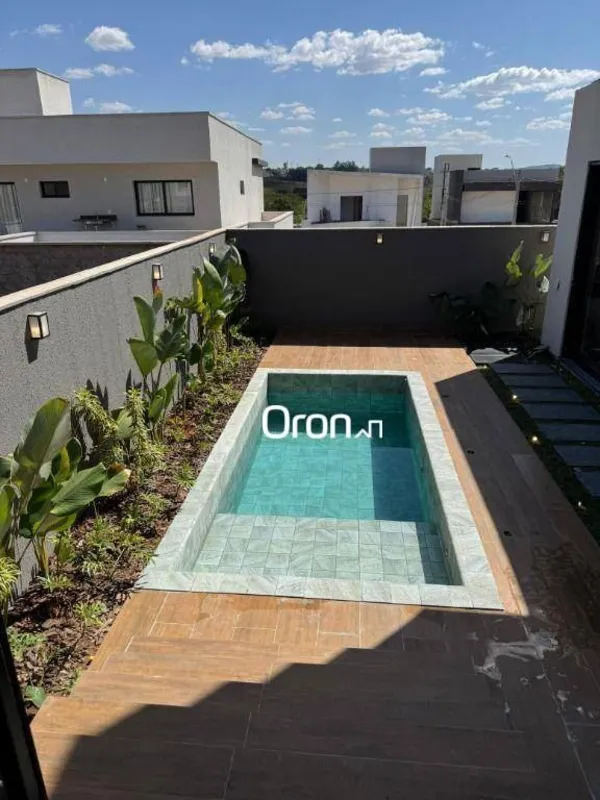 CÓDIGO DO IMÓVEL: SO0984LOCALIZAÇÃO:Às margens da GO-403.AMBIENTES:Sala de estar...