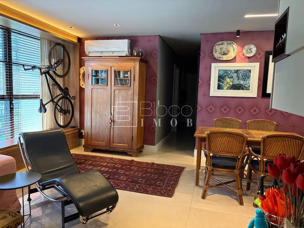 Apartamento MOBILIADO, DECORADO, pronto pra morar!Condominio Elegance é super ex...