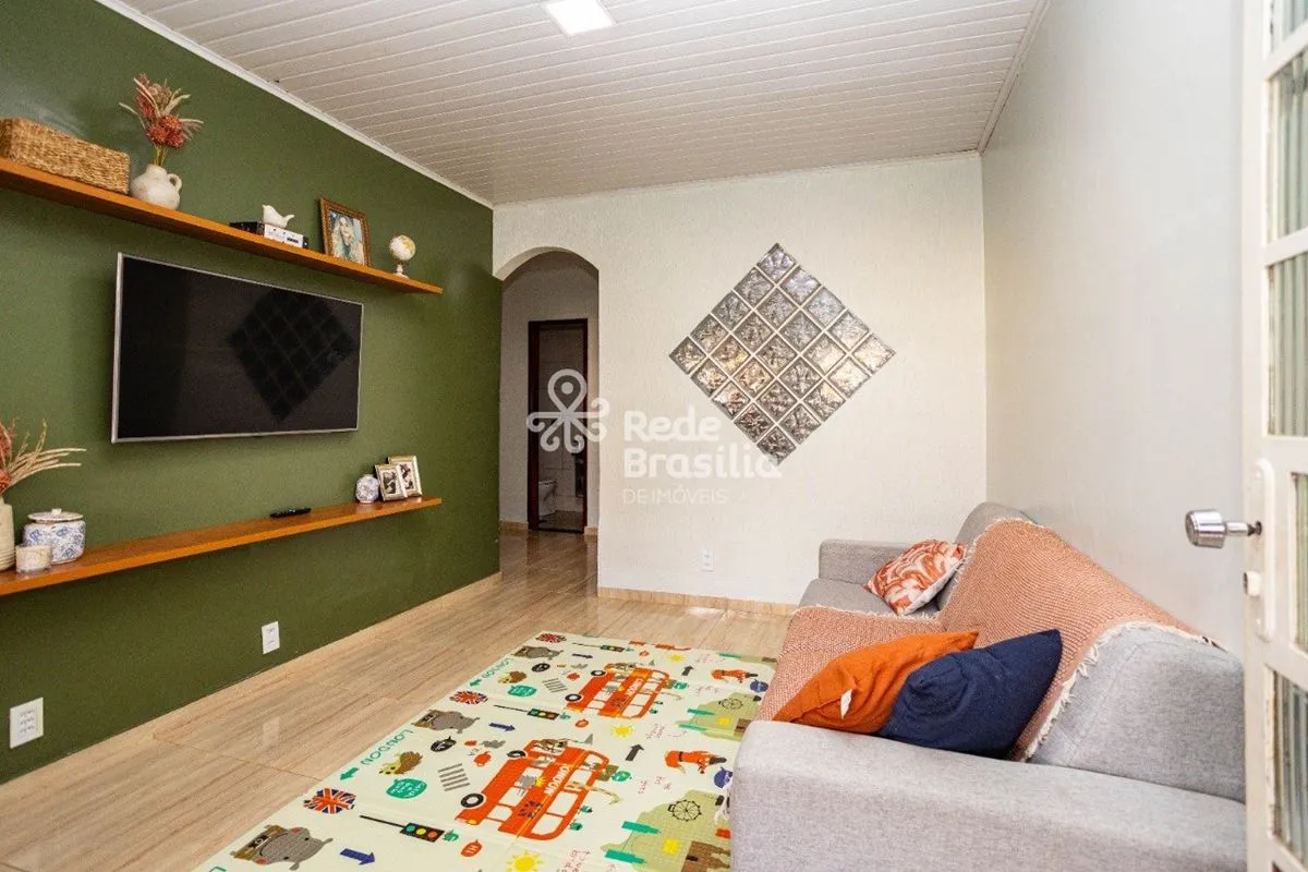 Excelente casa à venda em localização estratégica, próxima à estação de metrô em...