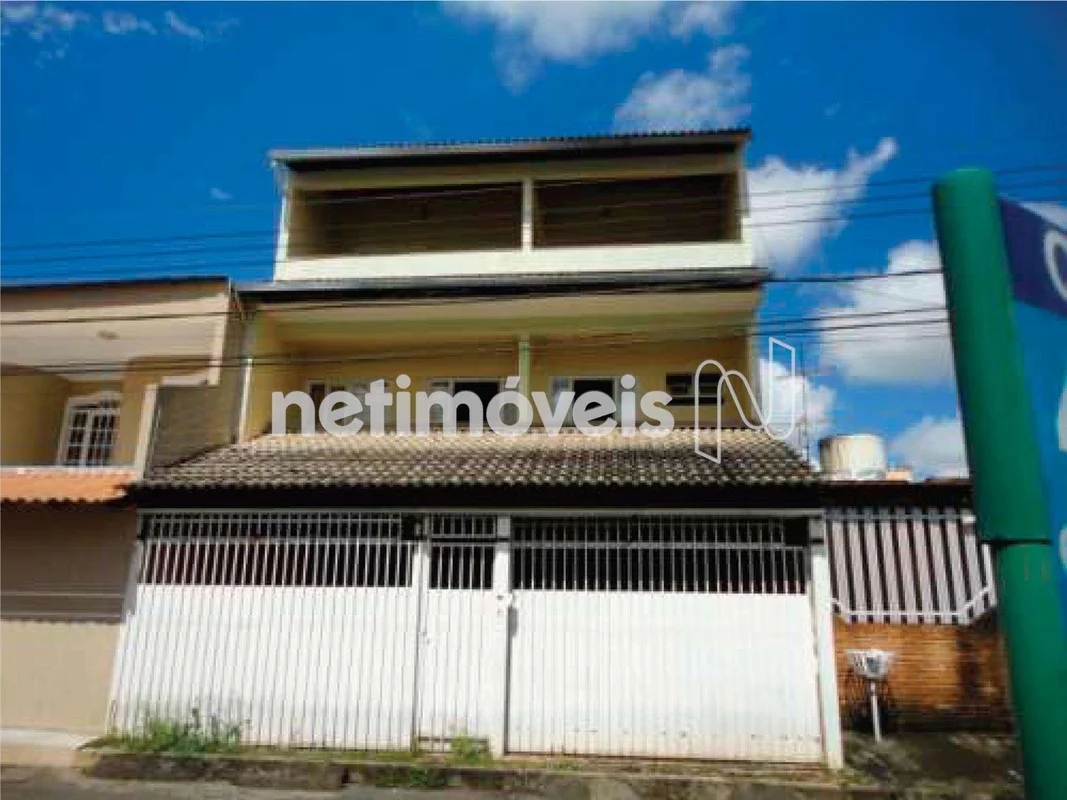 Conforto e Sofisticação no Guará II – QE 46Apresentamos uma casa exclusiva no Gu...