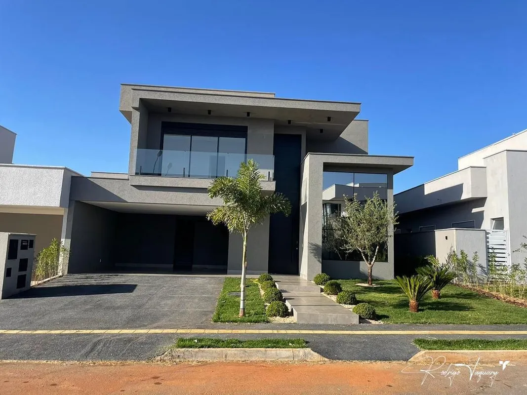 Sobrado à venda no Portal do Sol Golfe Green – 4 suítes, 325 m² e alto padrão co...