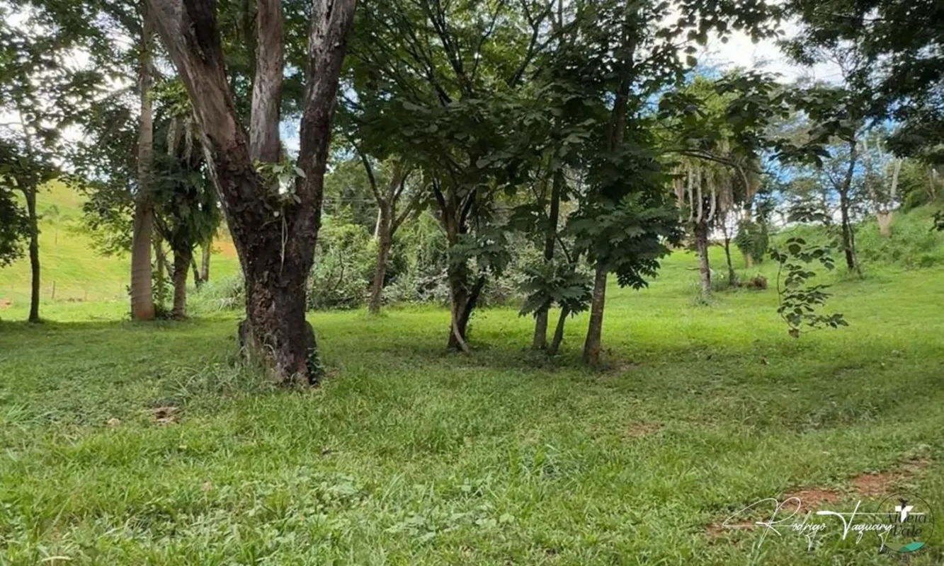 Terreno exclusivo no Aldeia do Vale, com 2.914,43 m² e vista definitiva para mat...
