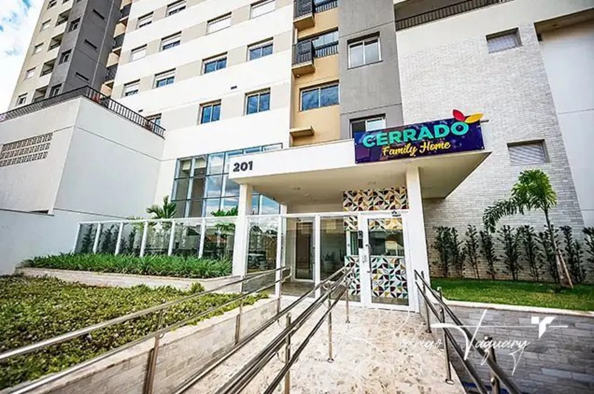 Apartamento à venda no Cerrado Family Home, no Setor Aeroviário, Goiânia, com 83...