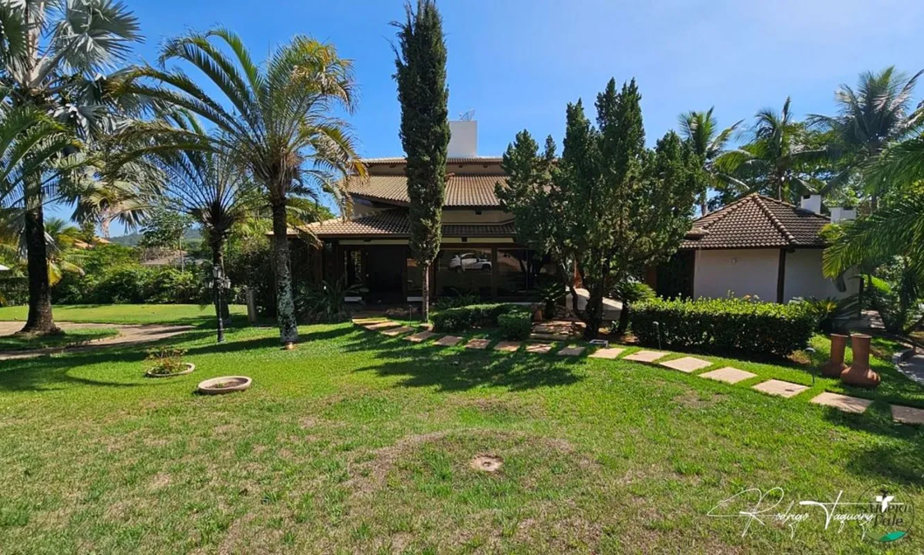 Sobrado exclusivo à venda no Aldeia do Vale, em Goiânia, com 502 m² de área cons...
