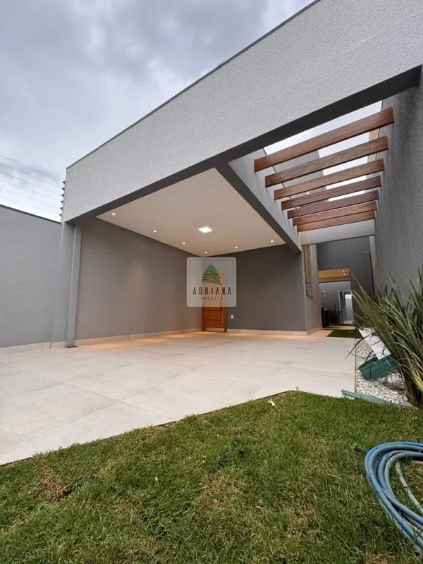 3 quartos sendo um Suíte - Acabamento impecável em Alto PadrãoE ainda tem:- Gara...