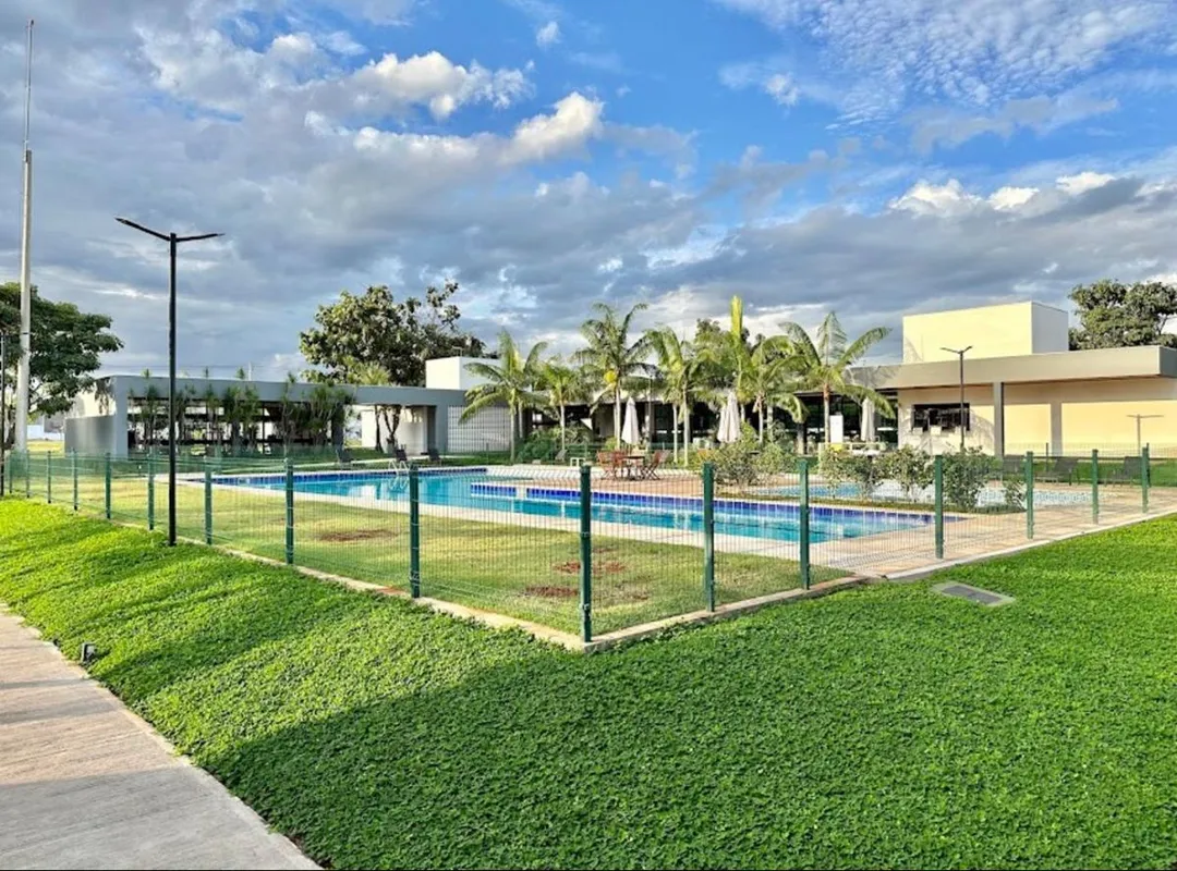 Lotes à Venda em Condomínio Fechado – Excelente LocalizaçãoDisponíveis dois lote...