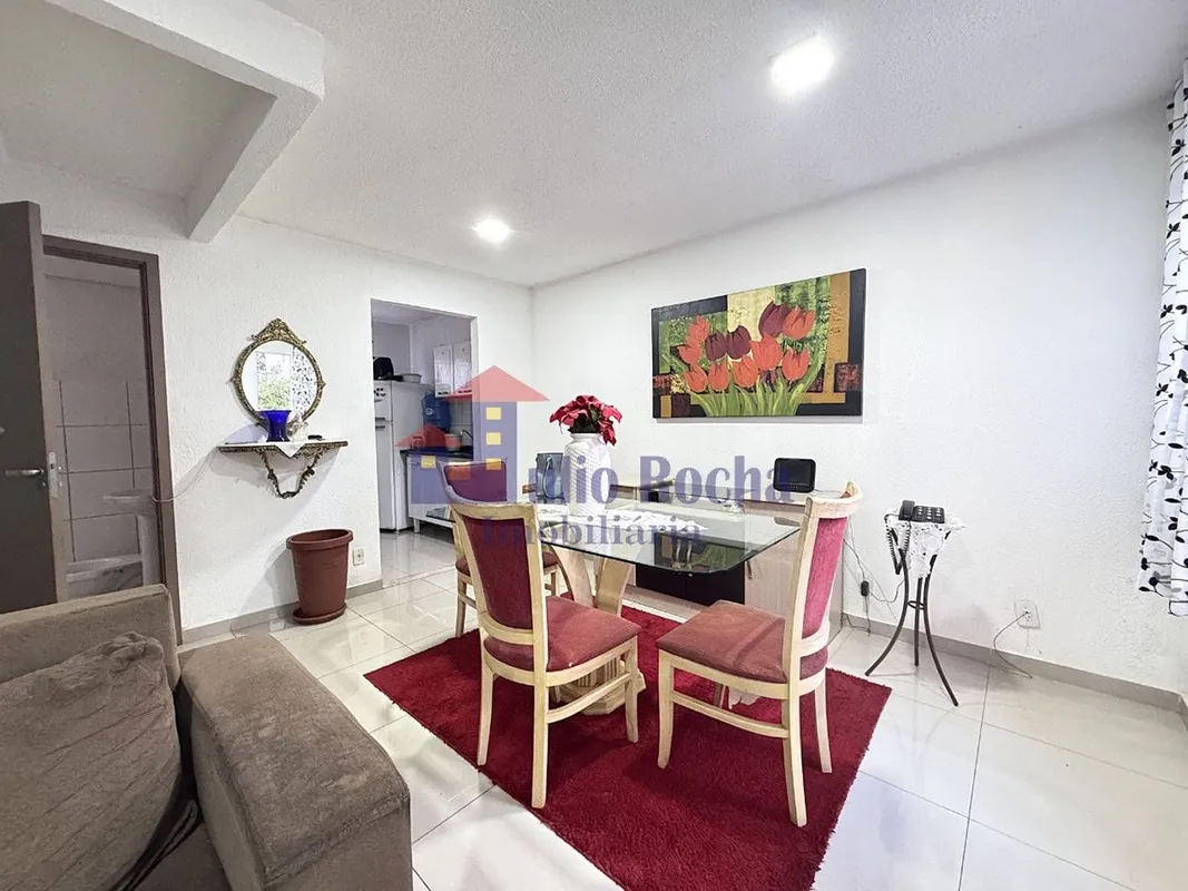 JULIO ROCHA IMOBILIÁRIA VENDE!MARAVILHOSA CASA COM REFORMAS NA QUADRA 06 DO JARD...