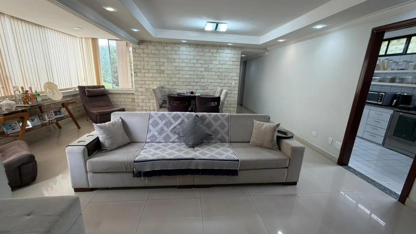 -ACEITA FINANCIAMENTO, PERMUTA, FGTS E PROPOSTAS!Apartamento reformado nos mínim...