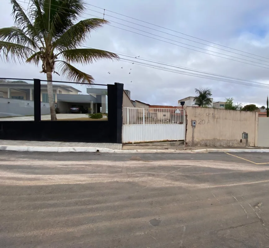 ARNIQUEIRA CONJUNTO 5LOTE em Arniqueiras, condomínio fechado com mais de 25 anos...