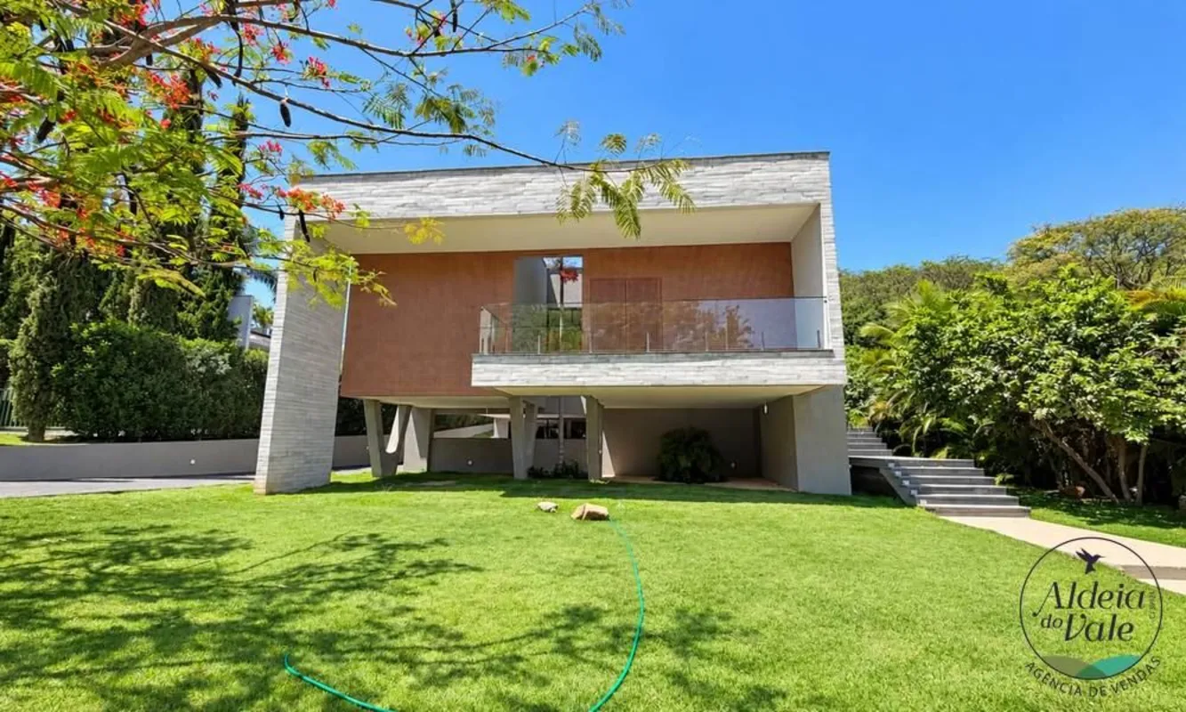 Casa nova e moderna no Aldeia do Vale. Casa térrea com amplo living de estar\/ja...