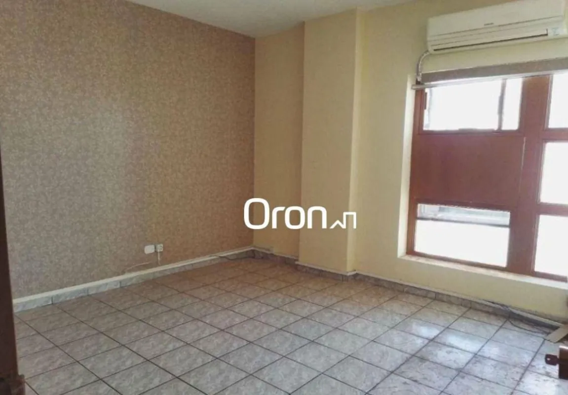 CÓDIGO DO IMÓVEL: SA0414LOCALIZAÇÃO:Na rua 4 e próximo a Avenida Goiás.SOBRE A S...