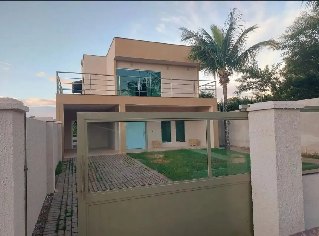 Sobrado no Condomínio Mansões Morumbi no Senador Canedo próximo ao Sunset Wake P...