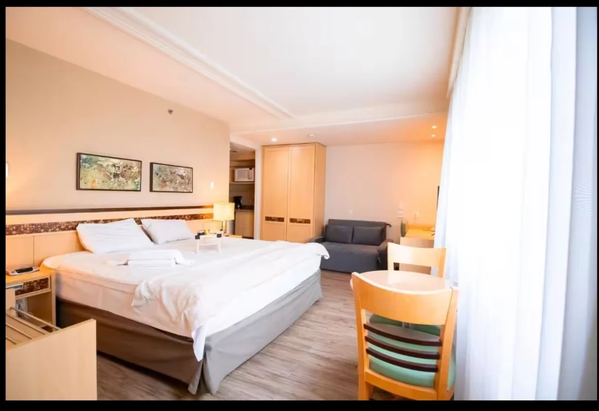 Vendo Flat no SHN Quadra 5 Bloco B - ED. LETS IDEA BRASÍLIA HOTEL - Mobiliado * ...