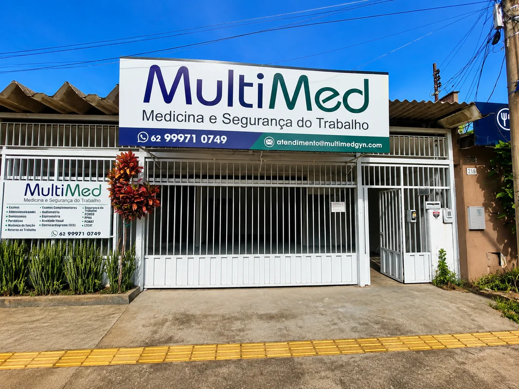 Excelente Casa Comercial para Locação no Bairro Nova Suíça – 376 m²Excelente opo...