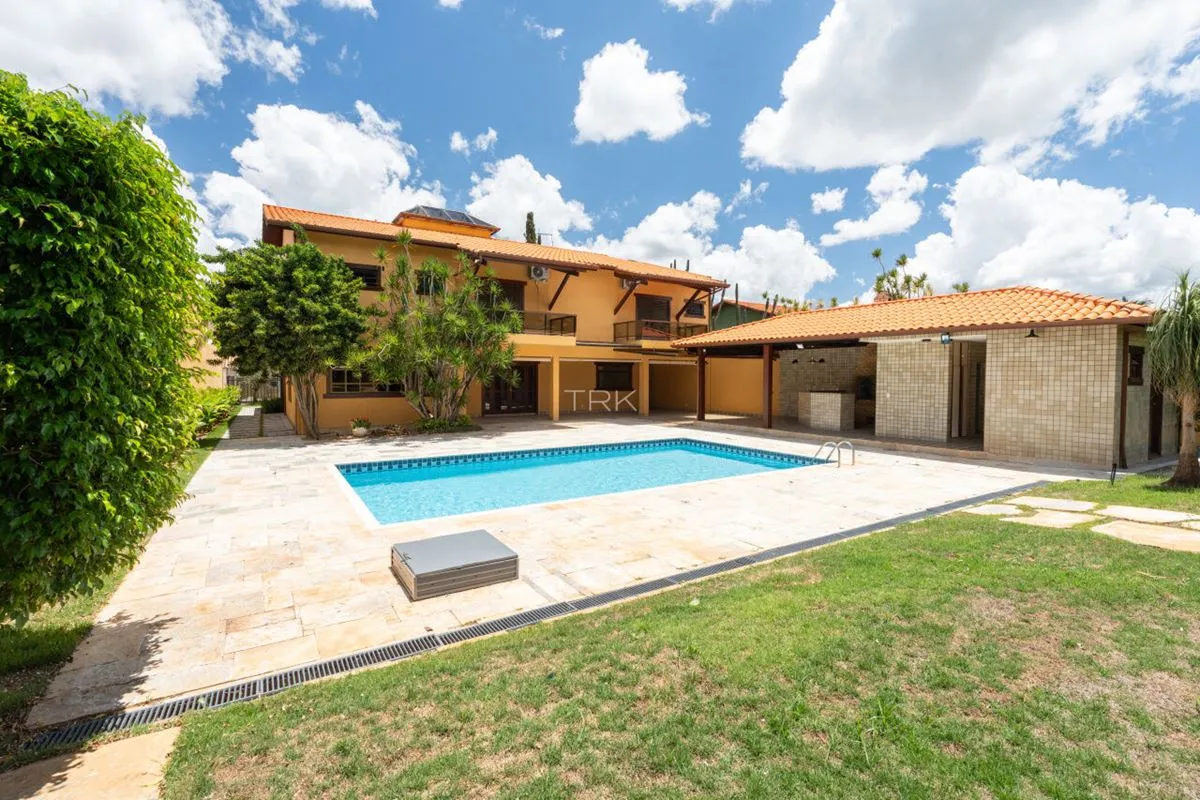 Casa com 5 quartos, sendo 4 suítes, à venda na SHIS QI 23, Lago Sul - Brasília.4...
