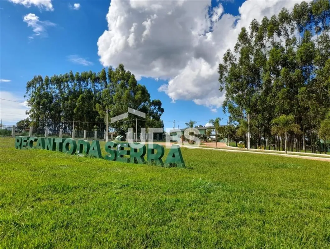 COD U-0029137 - Terreno de 2.010 m² no Condomínio de Chácaras Recanto da Serra –...