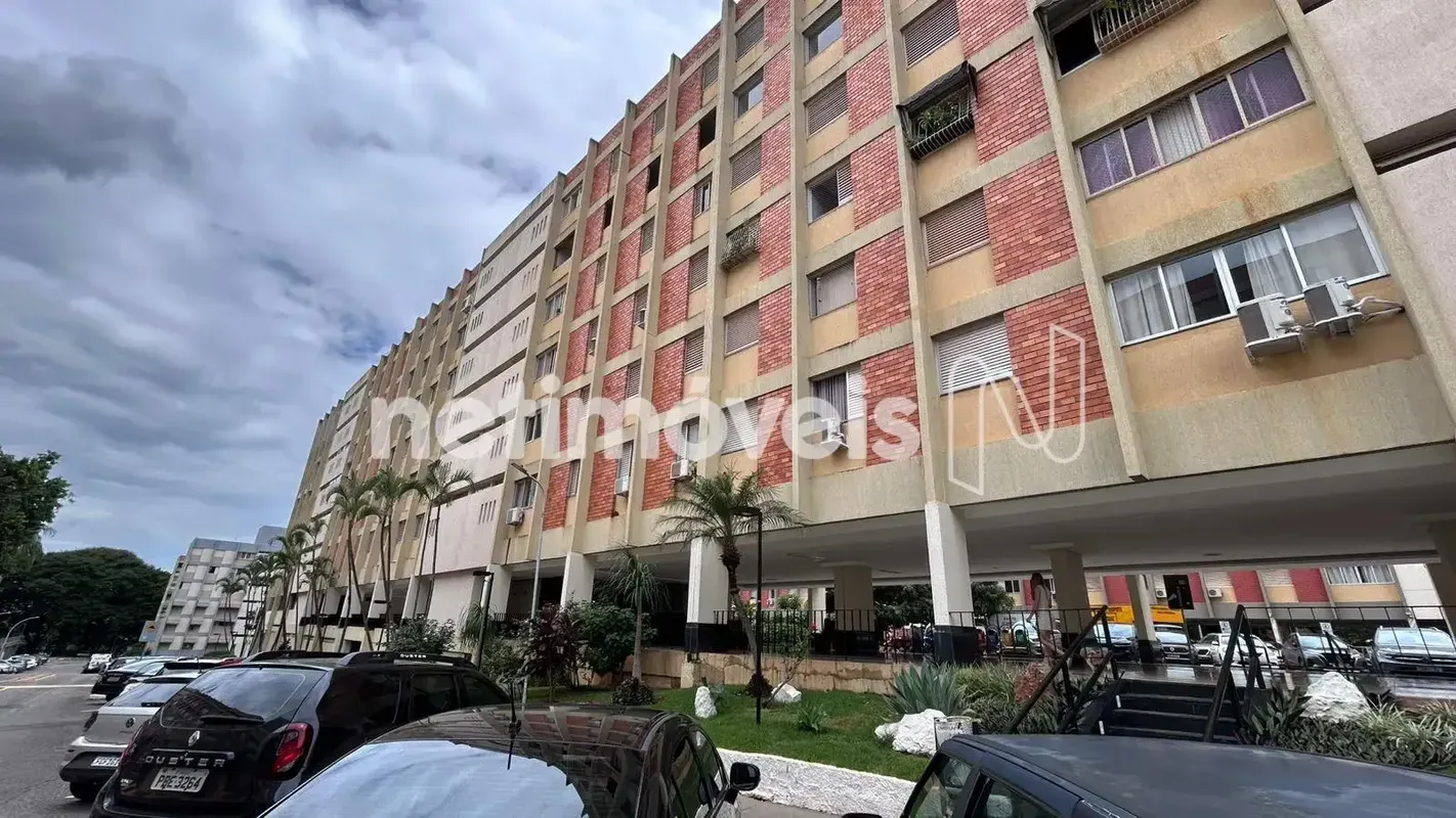 Apartamento nascente à venda na SQN 312. Localização:Localização privilegiada em...