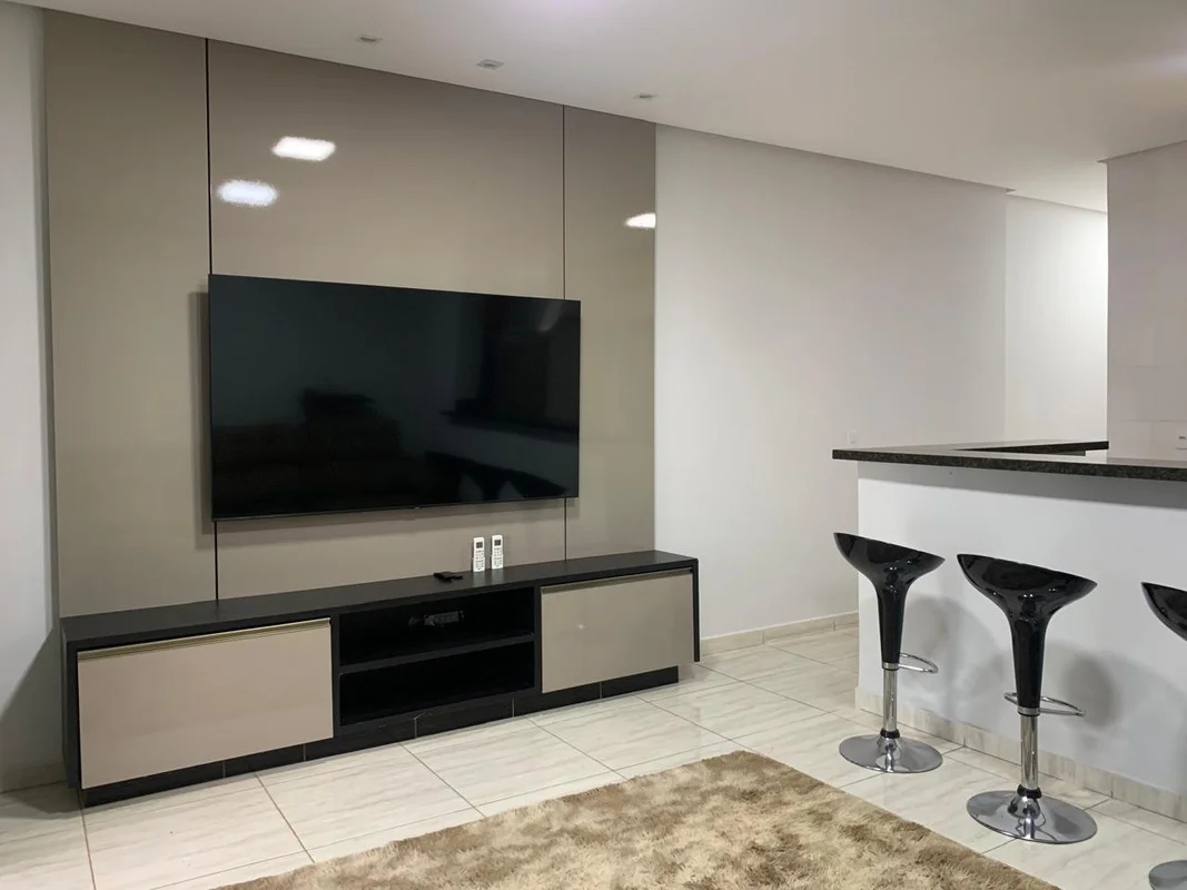 Descubra uma casa acolhedora e funcional na Rua Rio Pardo, no RESIDENCIAL RIO JO...