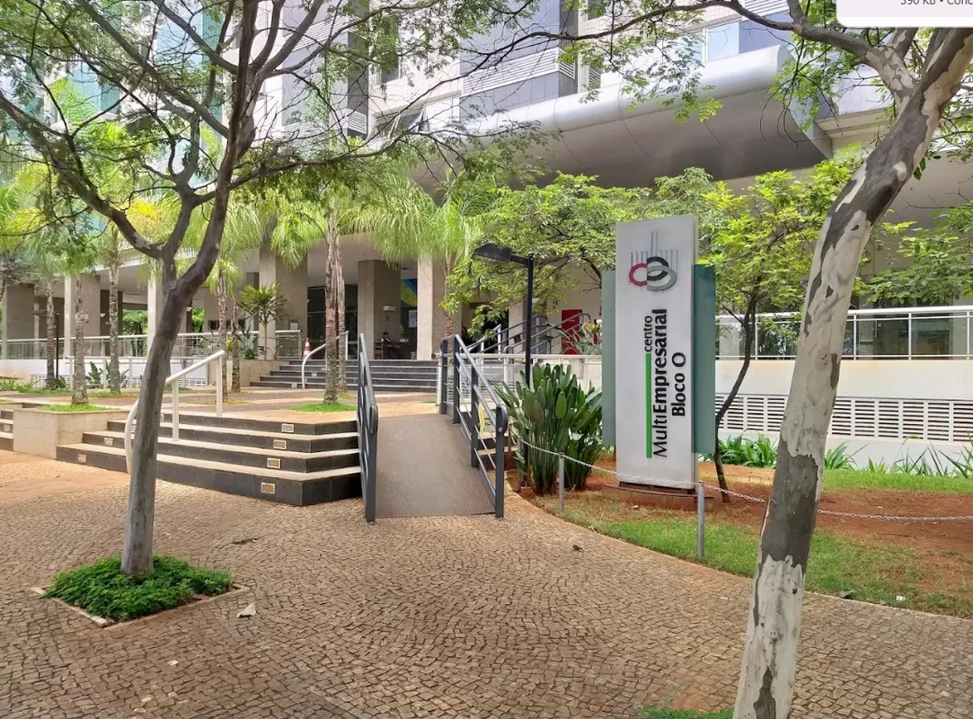 Instale sua empresa no coração de Brasília! Sala totalmente reformada no Centro ...