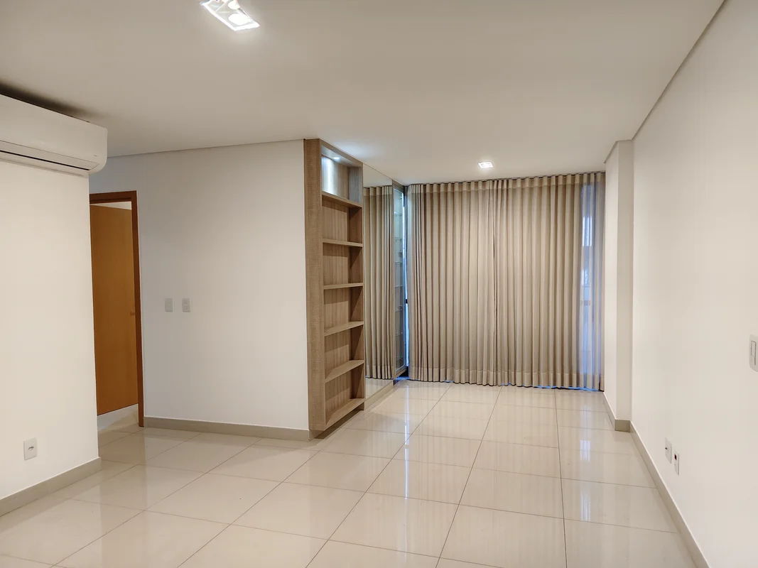 ALUGO Apt SQNW 309 84m²* Nascente * Com varanda * Armários todos ambientes * 2 v...