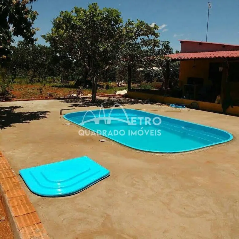  Seu Refúgio na Natureza Espera por Você! Imagine desfrutar da tranquilidade do ...