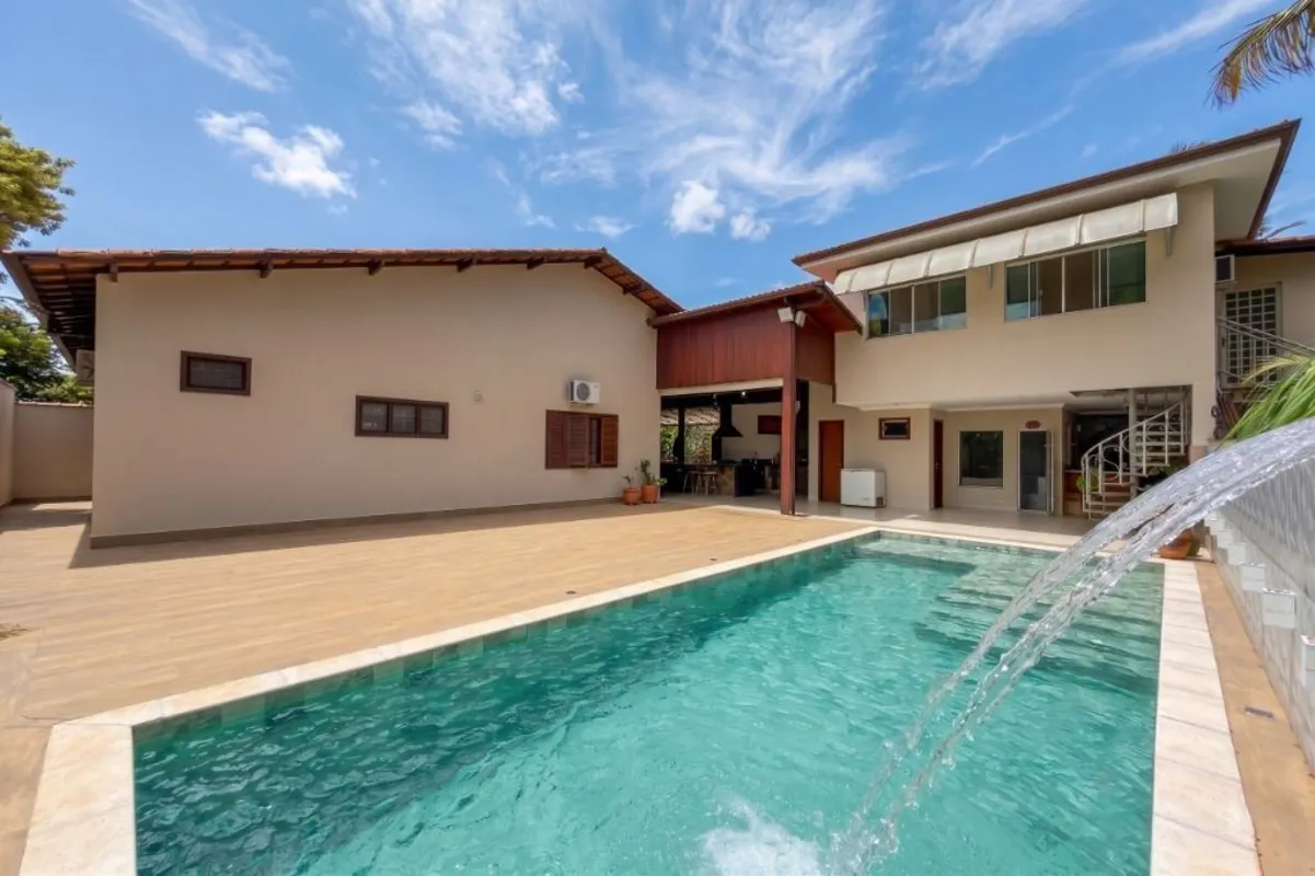 :: Casa térrea com linda área gourmet no Lago Norte . 4 quartos (sendo 2 suítes)...