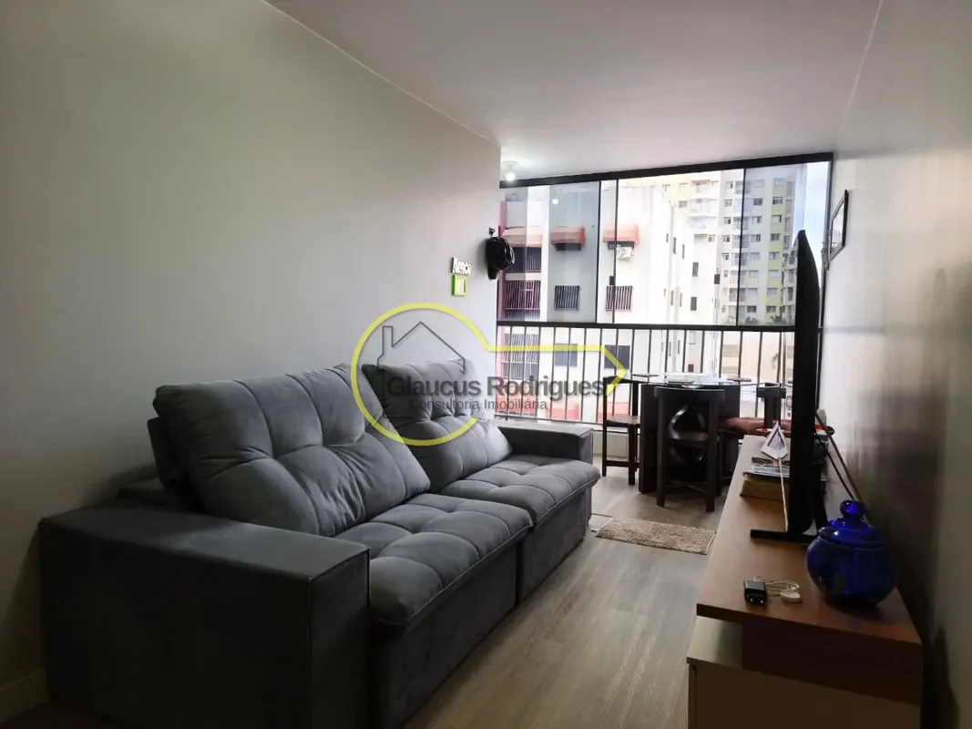 Glaucus Rodrigues Assessoria Imobiliária vende apartamento de 2 quartos REFORMAD...