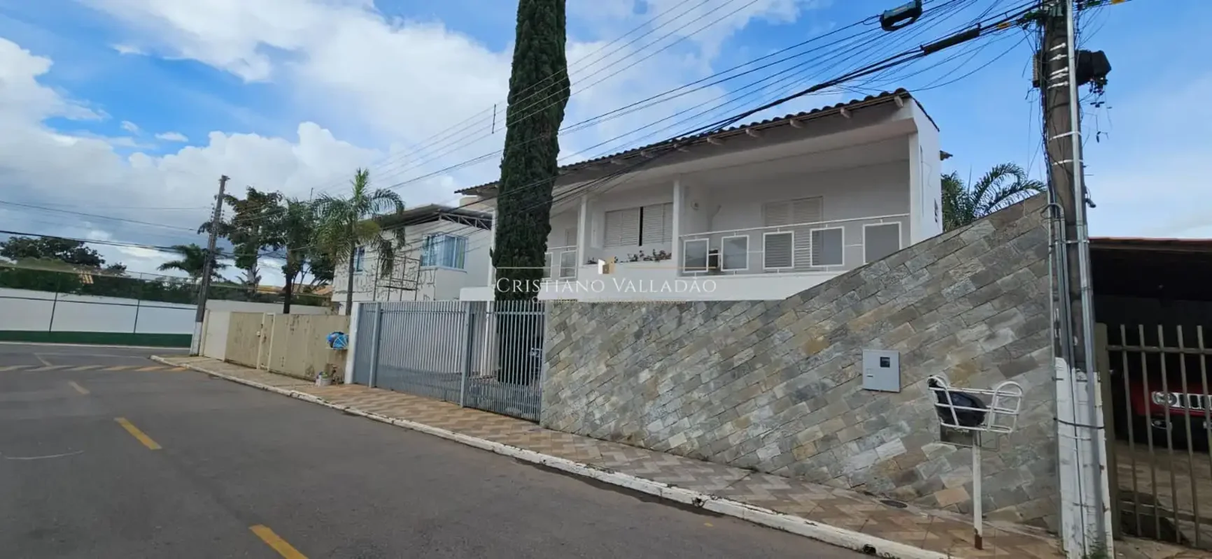 CONDOMINIO PARQUE E JARDIM DAS PAINEIRASCasa com escritura - Pode Financiar Venh...