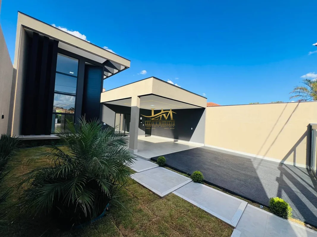 Lelis e Modesto disponibilizam para venda, luxuosa casa em Vicente Pires rua 10B...