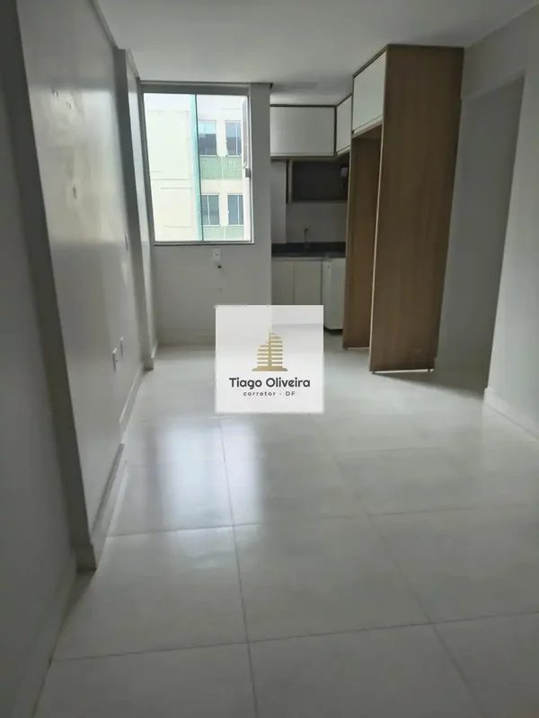 Excelente apartamento divido no Res. Villa Grécia composto por:-Sala com cozinha...